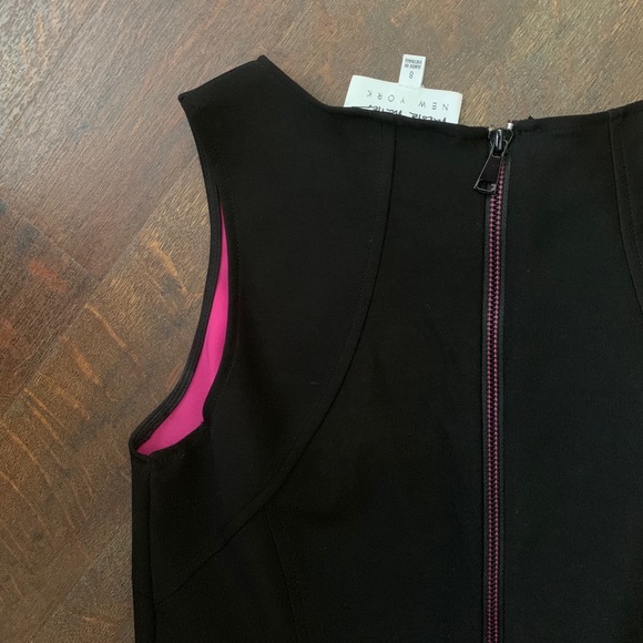 NWOT Nicole Miller Ruffle shift dress - Picture 6 of 6